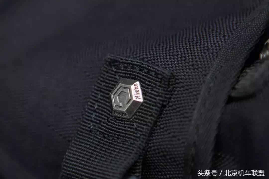 摩托车什么车型适合挂边箱,摩托车加装尾箱应该怎么选