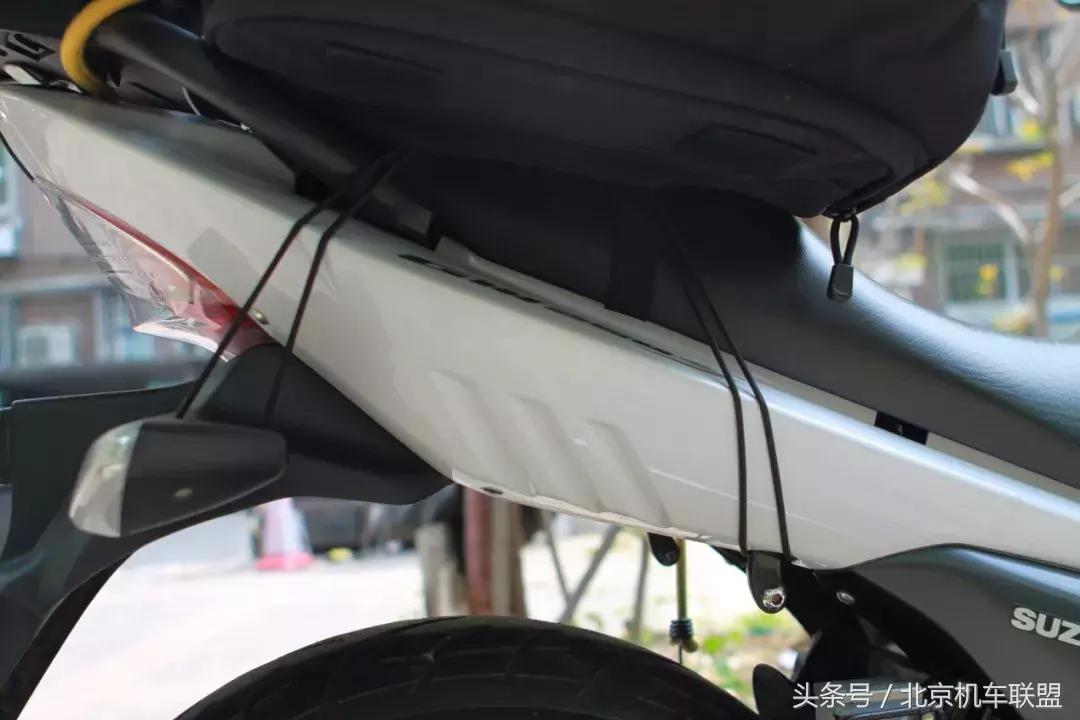 摩托车什么车型适合挂边箱,摩托车加装尾箱应该怎么选