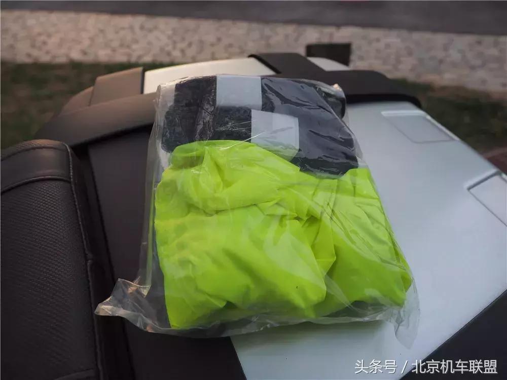 摩托车什么车型适合挂边箱,摩托车加装尾箱应该怎么选