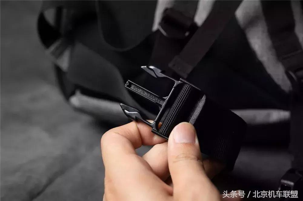 摩托车什么车型适合挂边箱,摩托车加装尾箱应该怎么选