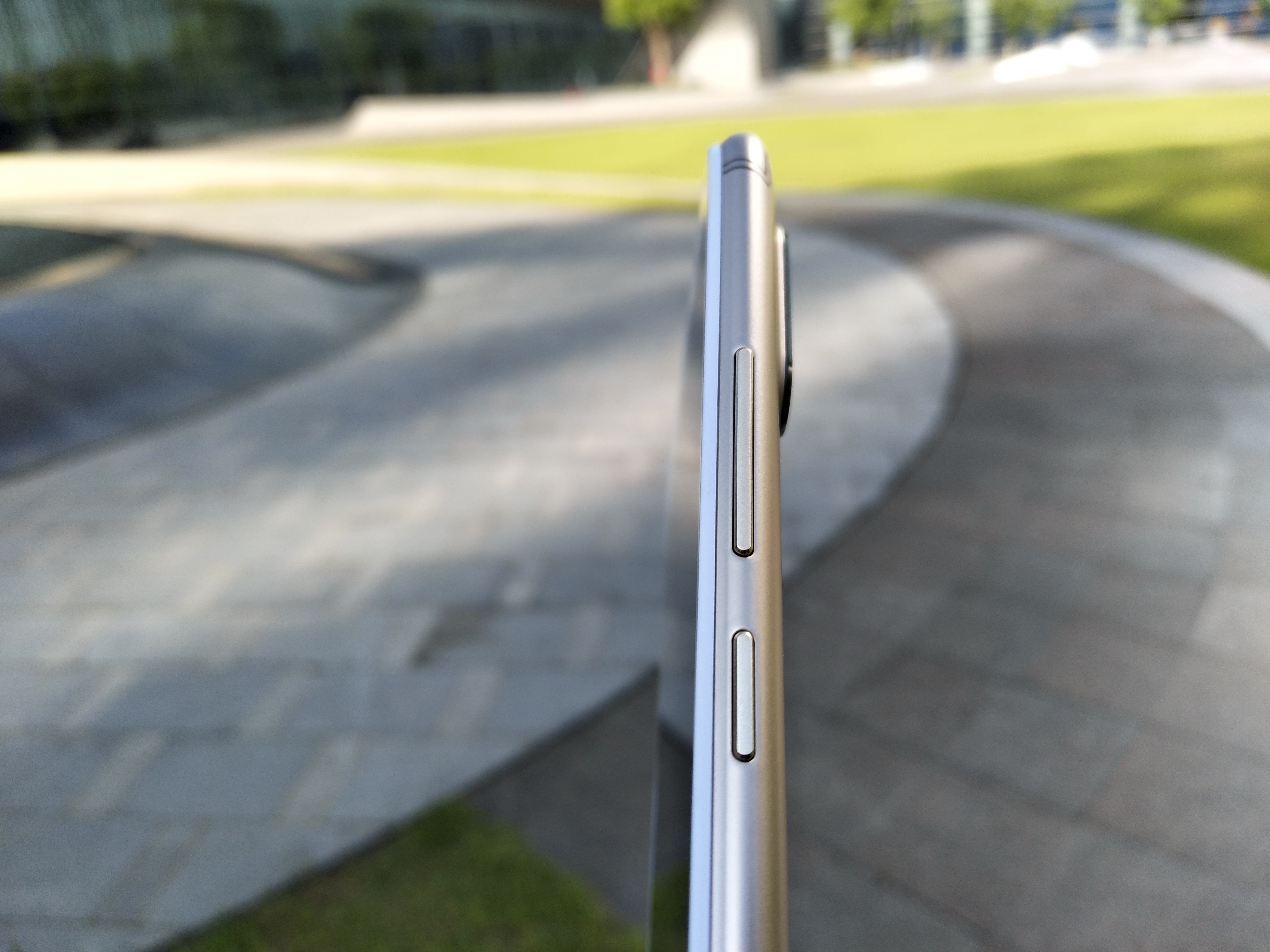 红米S2第一时间上手体验，是否值得购买？