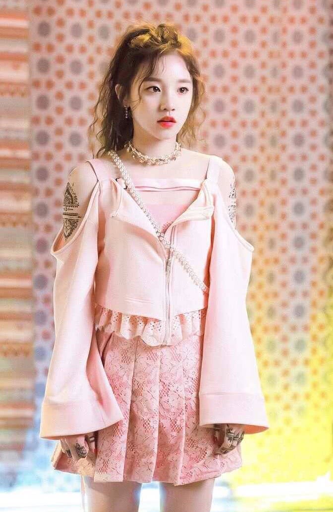 创造101李子璇c位,李子璇创造101发型