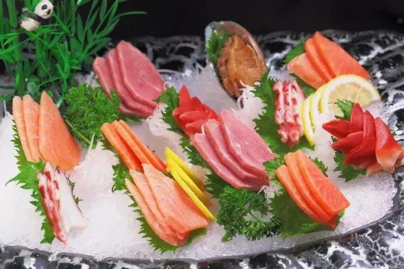 依米小姐姐:在海里用餐,是一种怎样的体验?!