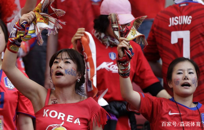 装点着每个球迷夏日的梦——世界杯倒计时！