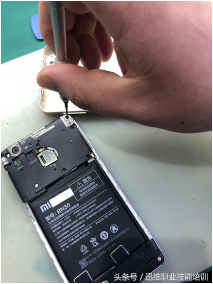 红米刷机后成砖如何维修,红米手机升级系统会变卡吗