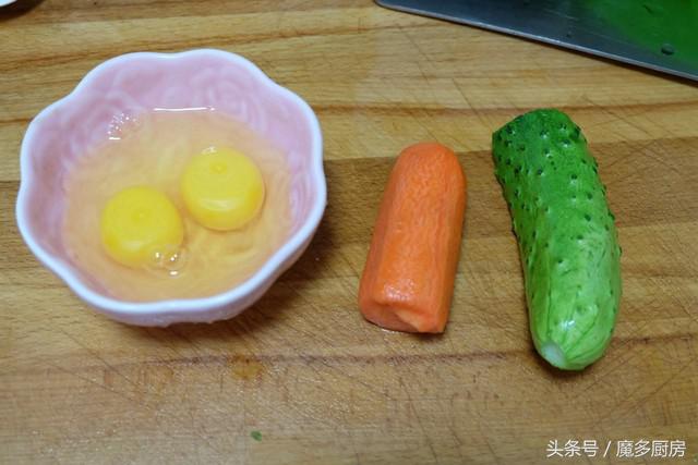 蛋炒饭怎样做又好吃不上火不油腻,小时候爱吃的蛋炒饭简单又好做