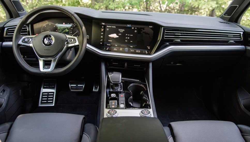 保时捷卡宴2022新款车重,保时捷卡宴减重