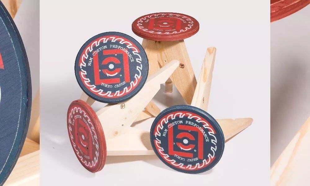 潮流｜CLOT“进攻”生活家居！定制木椅硕大Logo不跌面！