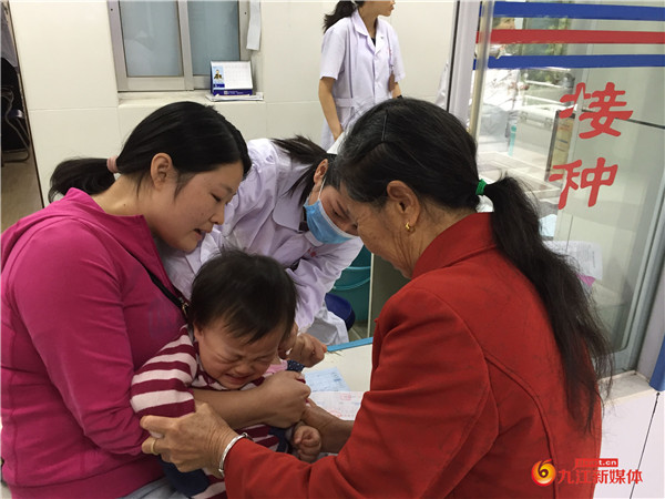 手足口病高发期该如何应对,家长们注意了手足口病高发期