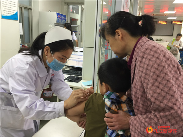 手足口病高发期该如何应对,家长们注意了手足口病高发期