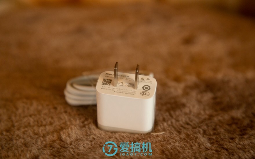 苏宁定制机，红米最好自拍手机红米S2真机上手体验