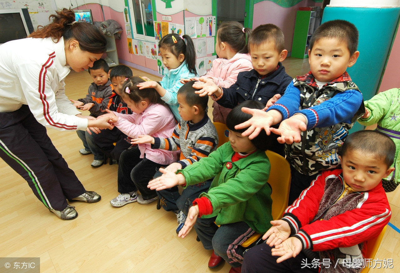 孩子4岁还尿裤子,这两位宝妈不同处理方法,天壤之别!快来看看