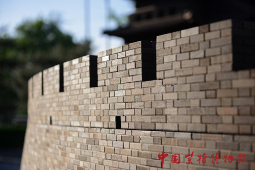 陈丽华紫檀宫博物馆视频,陈丽华的紫檀城门为什么不让展出