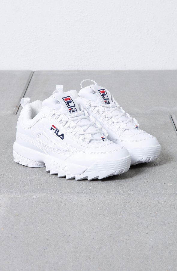 公认最好穿的10款球鞋,五款实用又便宜还好看的球鞋