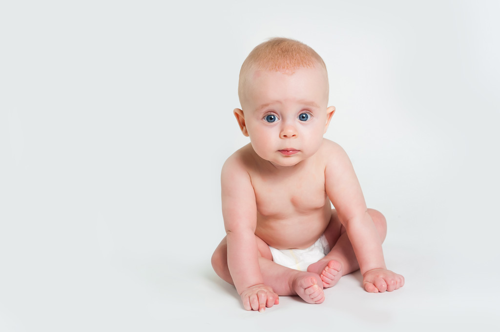 婴儿怎么才能学会走路,让宝宝学会走路的方法