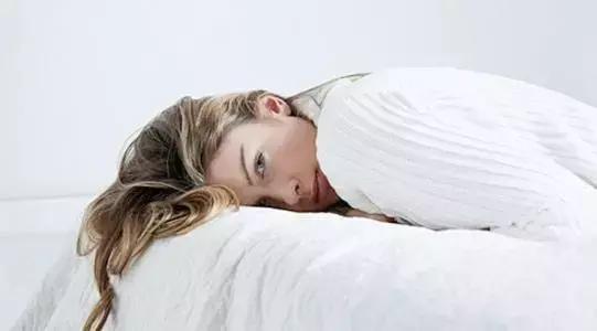 乳房小了会不会影响胎儿,乳房小会影响母乳吗