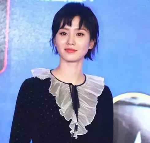 马思纯周冬雨渔夫帽的发型教程,马思纯发型女编发