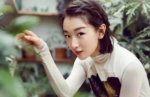 马思纯周冬雨渔夫帽的发型教程,马思纯发型女编发