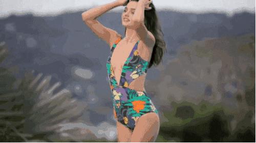 夏天怎么没有一件合适的泳衣呢,夏天到了想穿泳衣买什么好看