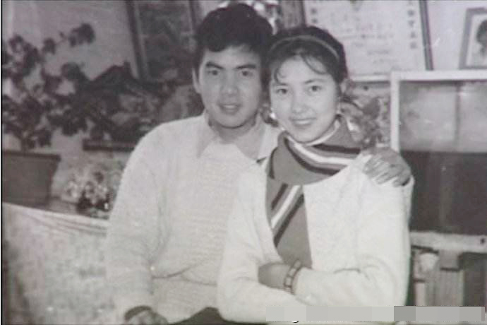 恩爱如初的十对明星夫妻,颜值最高的明星夫妻低调恩爱26年