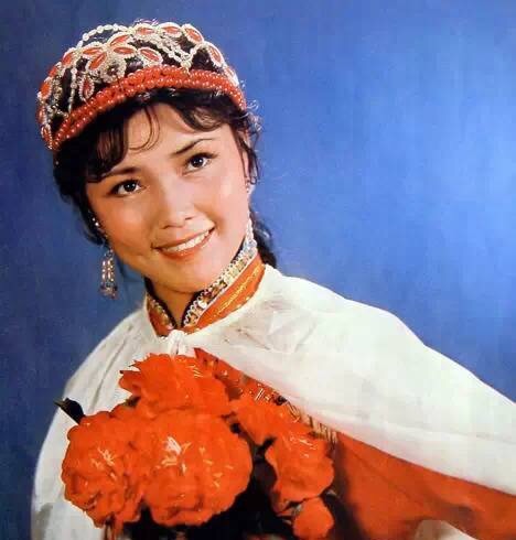 恩爱如初的十对明星夫妻,颜值最高的明星夫妻低调恩爱26年