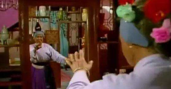 贾宝玉衣着,贾宝玉穿的衣服书里如何描述