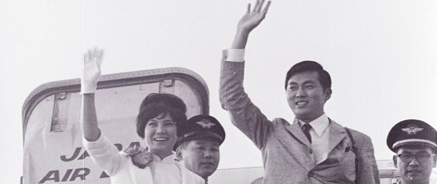 恩爱如初的十对明星夫妻,颜值最高的明星夫妻低调恩爱26年