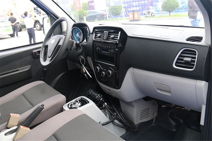 开瑞优优ev新能源卖多少钱,启动新能源汽车