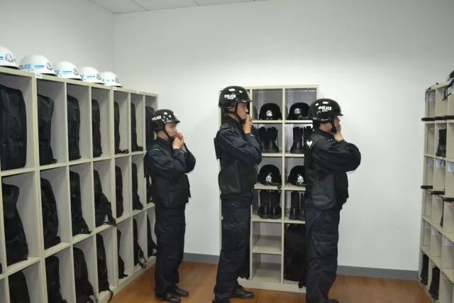 监狱警察主要做什么,监狱警察都做什么