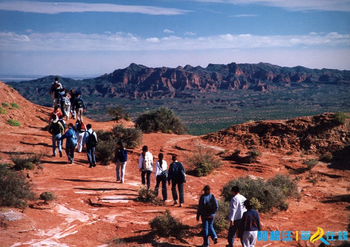 来到恐龙世界解开了恐龙灭绝之谜,探秘恐龙王国恐龙灭绝