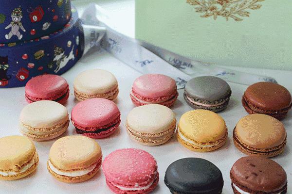 活动招募丨小编已备好50份美容大礼包，邀你带Ta一起来参加！