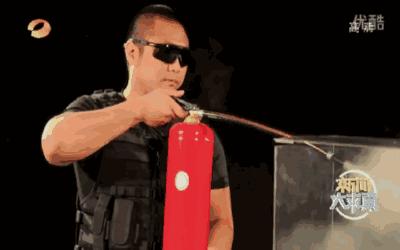 干粉灭火器的干粉如何处理掉,干粉灭火器可灭哪几类火