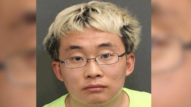 入境美国被遣返护照上会显示什么,第一次入境美国被遣返的几率