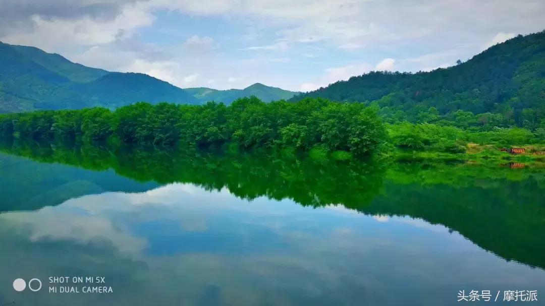 骑着摩托周末一起游,骑摩托来一场说走就走的旅行