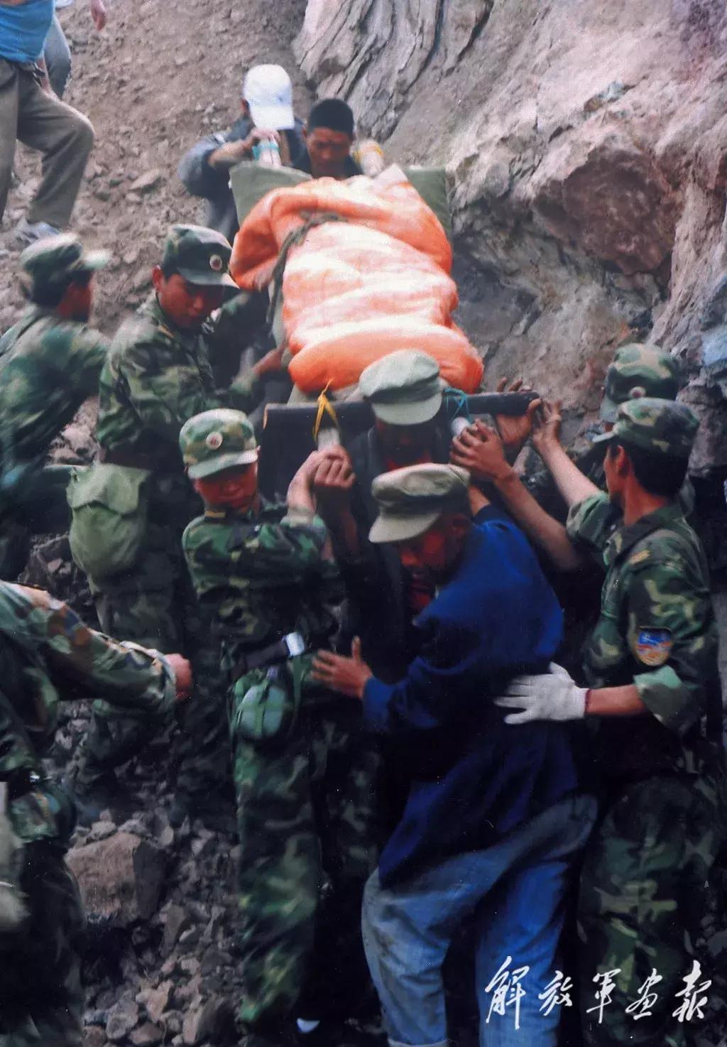 抗震救灾汶川,汶川地震十年感人视频播放