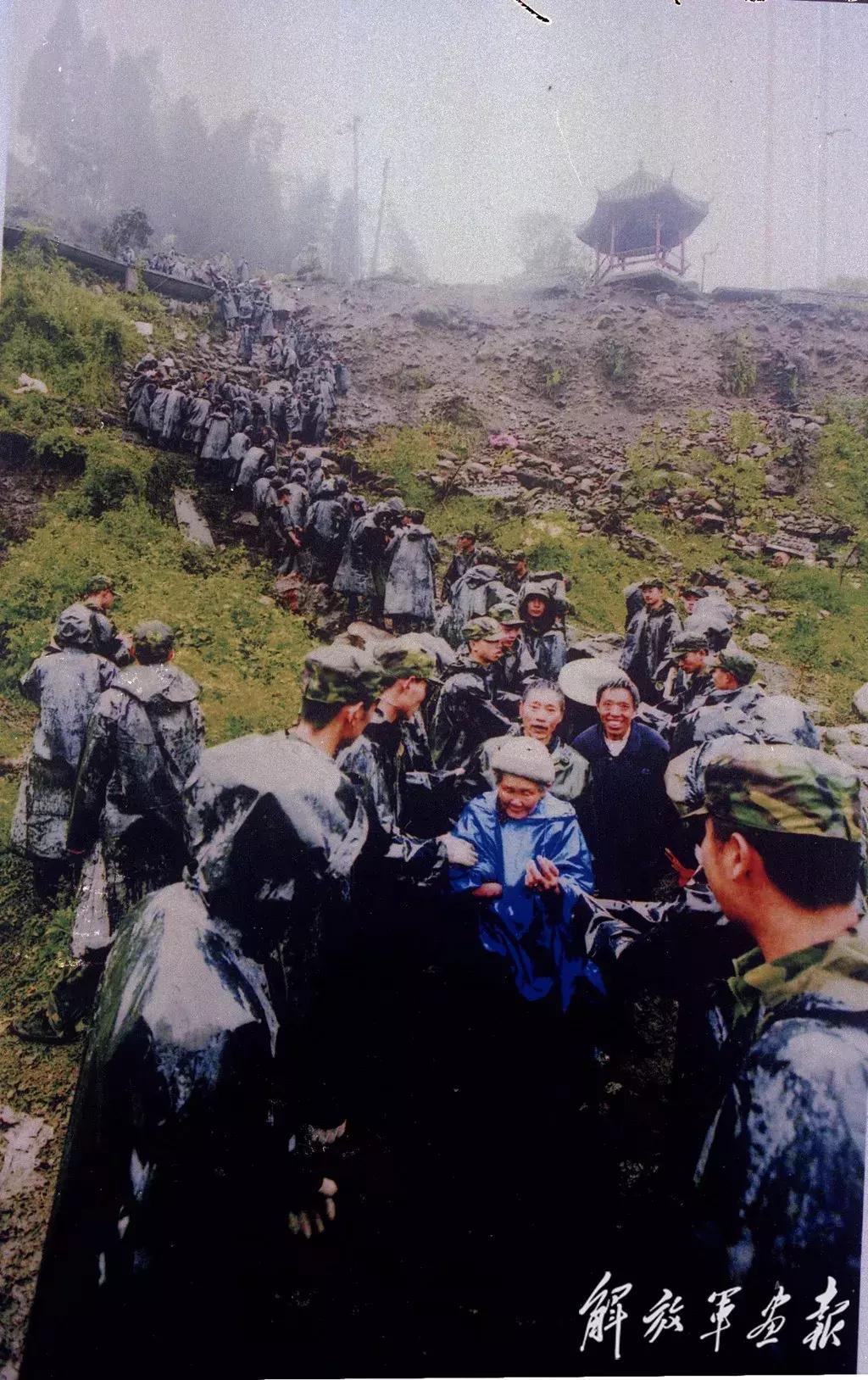 抗震救灾汶川,汶川地震十年感人视频播放