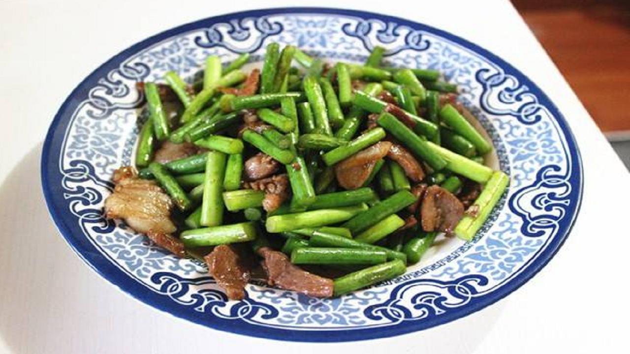 腌黄瓜胡萝卜蒜薹咸菜的做法,教我怎样腌蒜薹