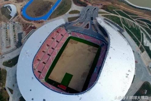 中国目前在修建的专业足球场,中国即将建成的专业足球场