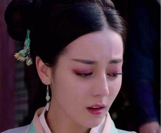 被双眼皮贴坑了的女星们,明星双眼皮李小璐