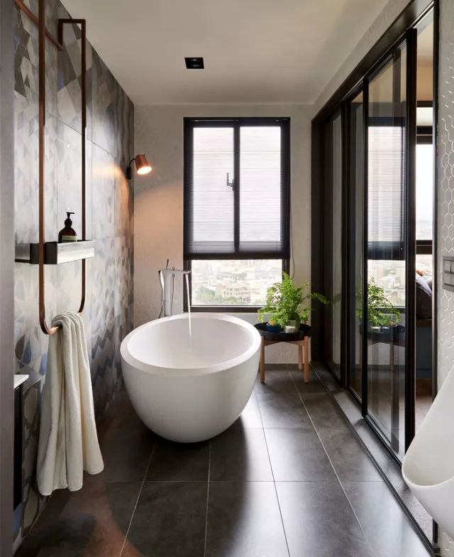 玻璃隔断节省空间,玻璃隔断能增加空间吗