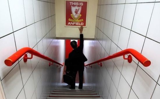 这个“不懂球胖子”8年狂捞11亿美金!你知道是哪个俱乐部的主席?