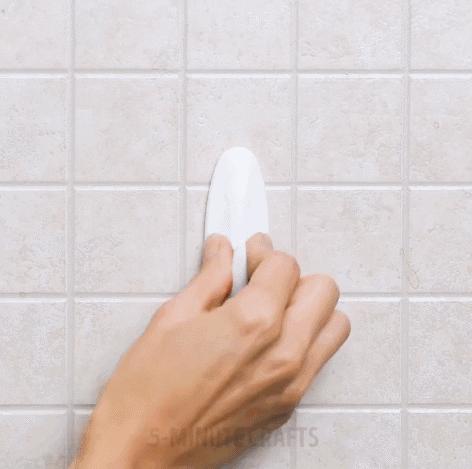 墙面脏一块擦不干净了,墙面很脏用什么刷白