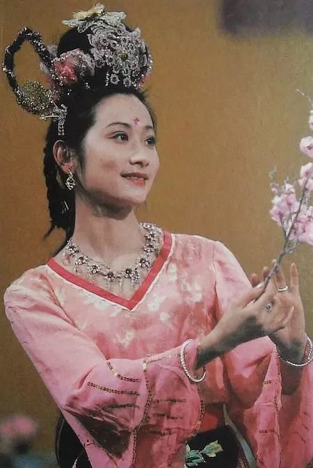 什么样的女人称得上国色天香,什么样的美人才能称得上国色天香