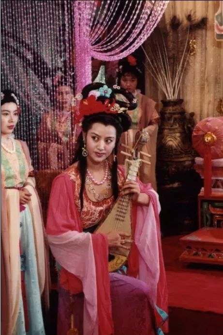 什么样的女人称得上国色天香,什么样的美人才能称得上国色天香