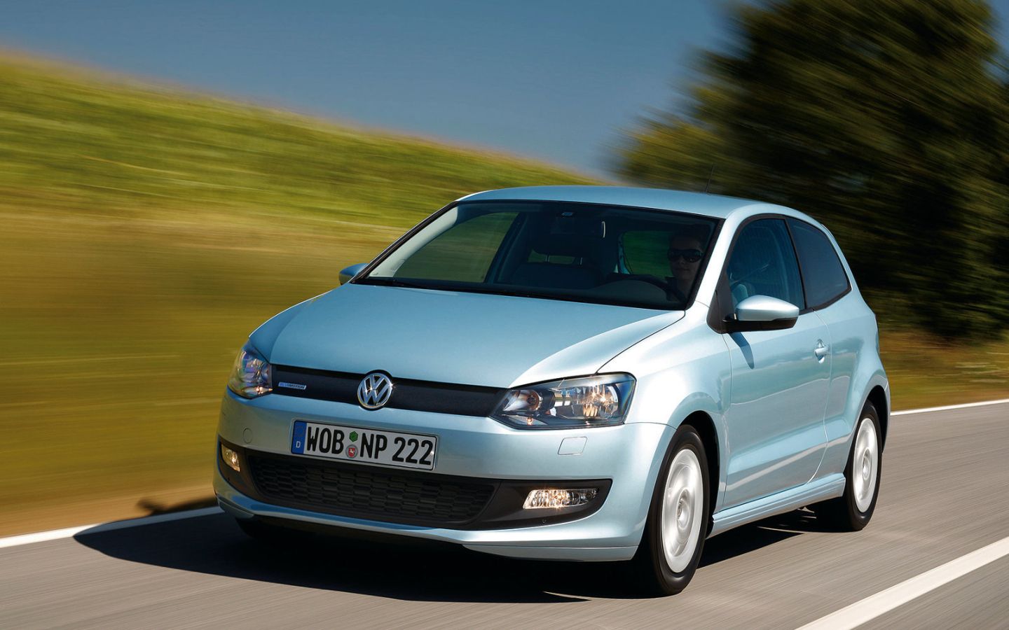 2012款polo手自一体二手车多少钱,大众polo二手车1.4和1.6哪个好