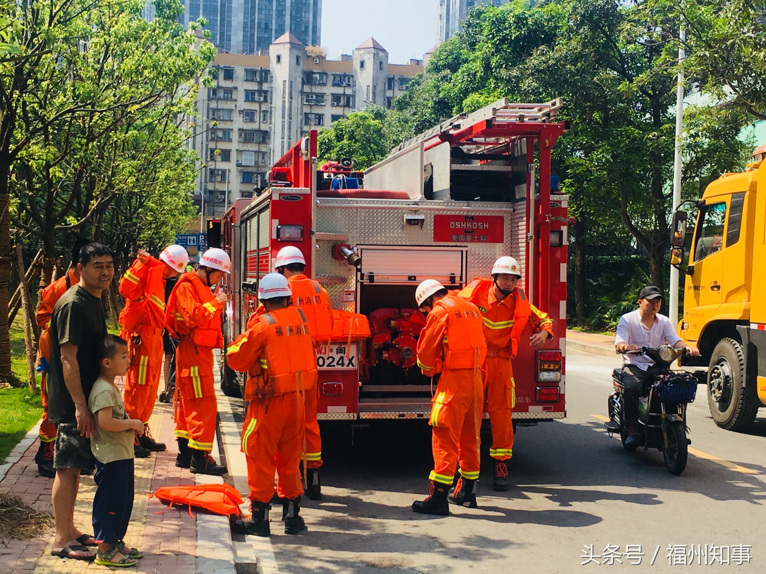 上海黄浦江防汛应急演练,上海防汛抢险通道