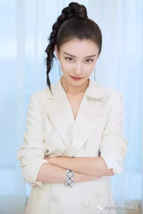 简单的辫子扎法10岁儿童自己扎,扎发教程扎头发