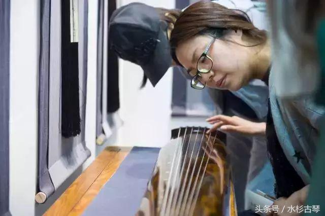 古琴老师应该怎么选,古琴如何挑一弦
