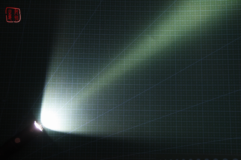 全能小怪-NITECOREMT21C使用体验