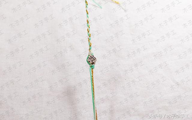 一根绳子编三股辫手链,三分钟学会一款手链